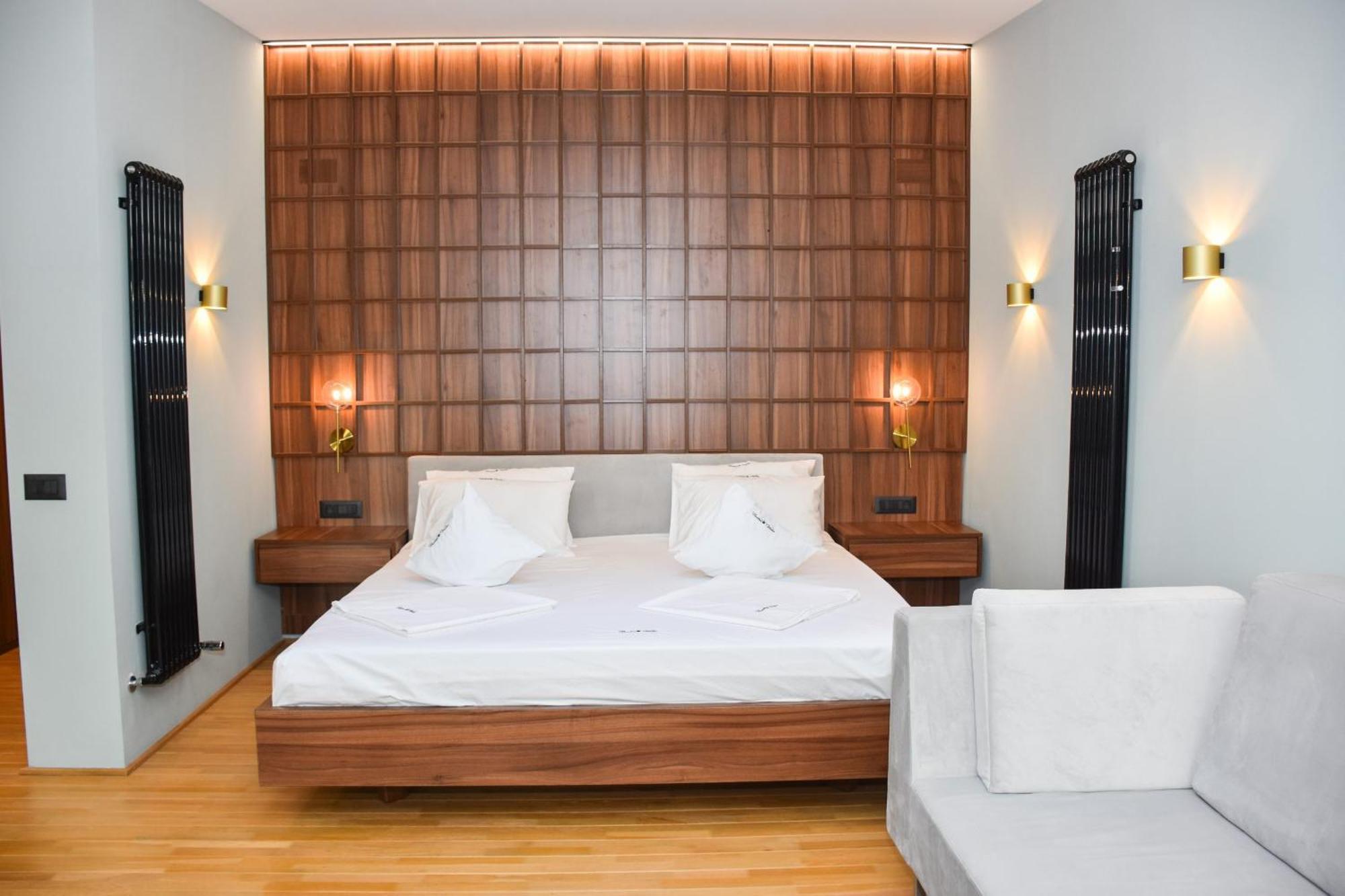 Hotel Curtea Veche Куртя-де-Арджеш Экстерьер фото