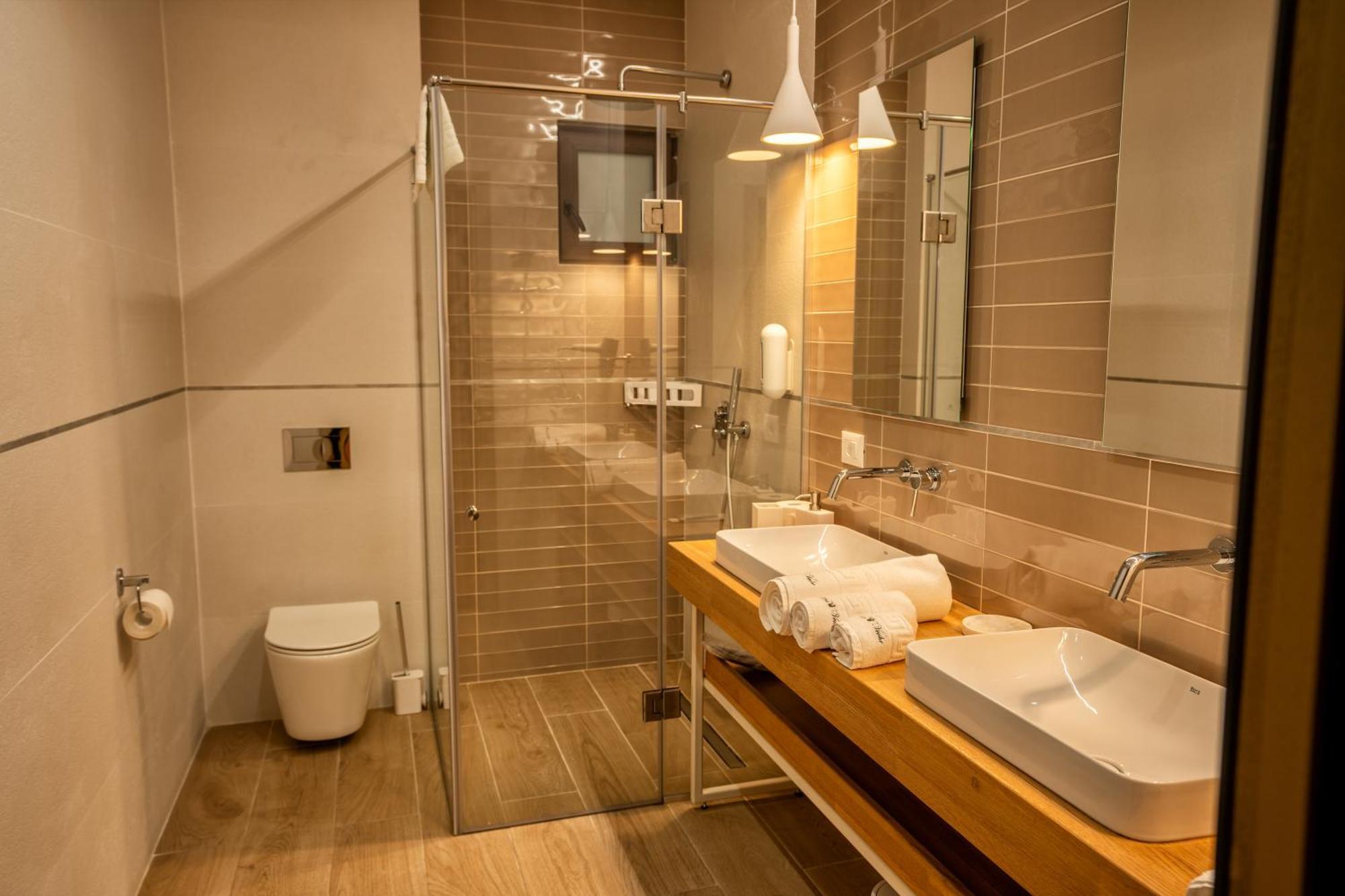 Hotel Curtea Veche Куртя-де-Арджеш Экстерьер фото